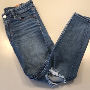 American eagle distressed skinny jeans